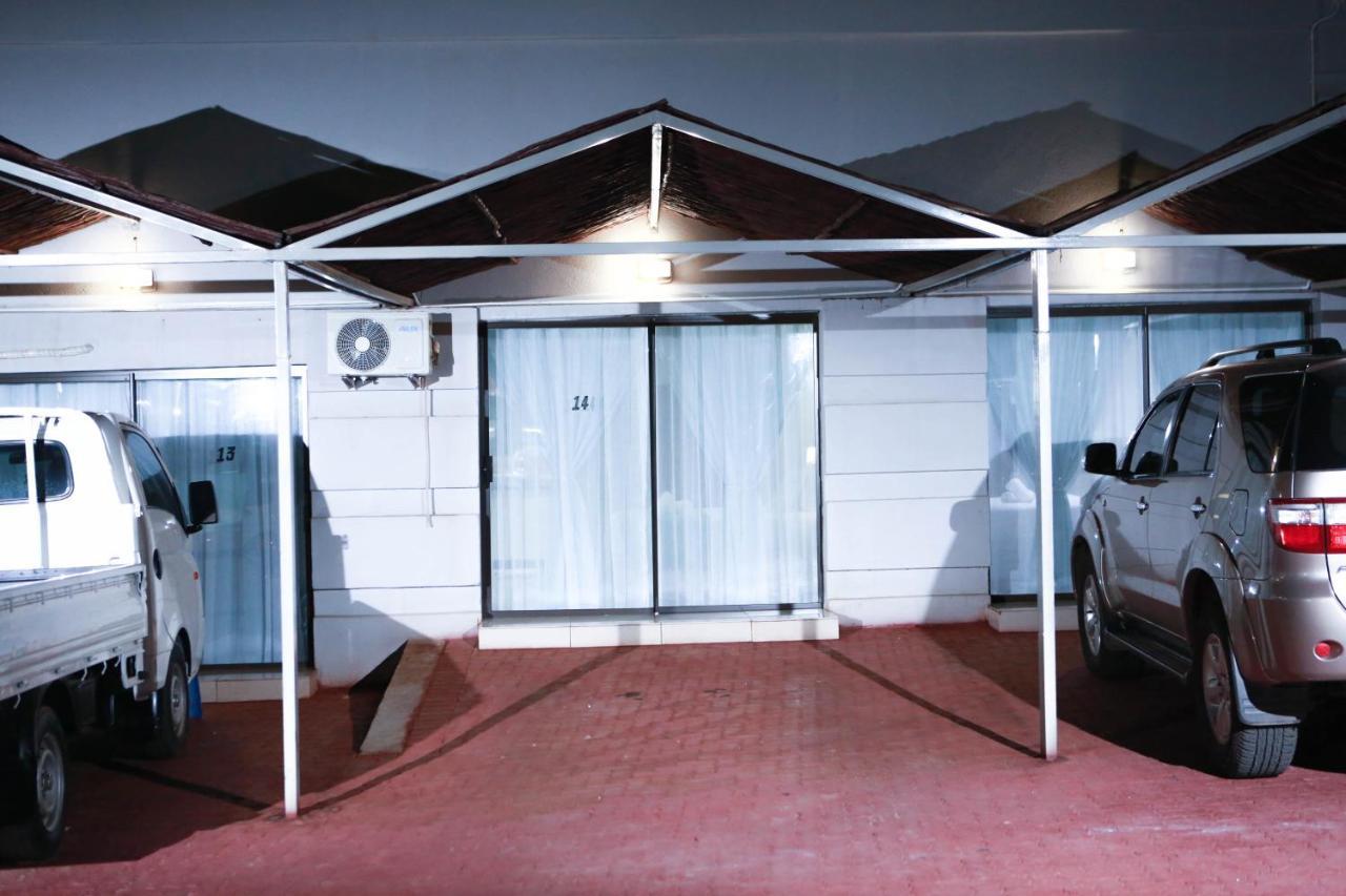Gracious Lodge Burgersfort Bagian luar foto